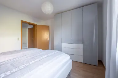 Ferienwohnung Ella - Geräumiger Kleiderschrank