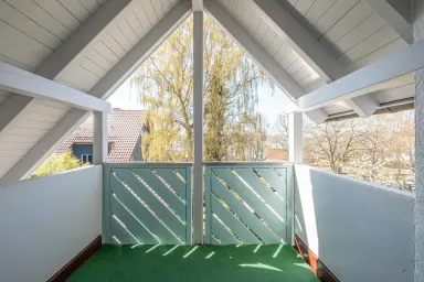 Ferienwohnung Bodenseeufer - Schatten spendender Balkon