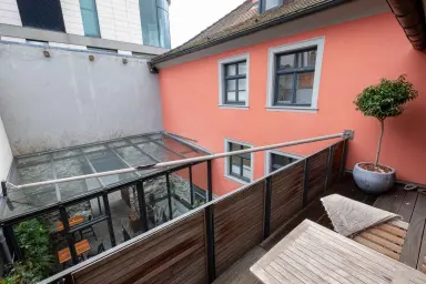 Ferienwohnung Lebenslust - Balkon mit Blick aufs Restaurant