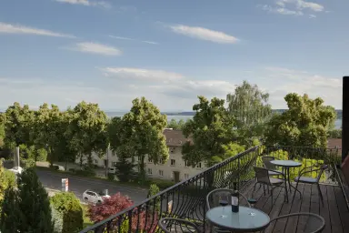 Ferienhaus La Perla  Apartment Seeblick - Dachbalkon mit toller Seesicht