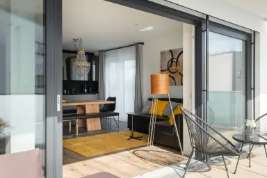 Ferienwohnung Industrial Style - Blick ins Wohnzimmer