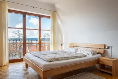 Ferienhaus La Perla  Apartment Seeblick - Doppelbett mit Seeblick