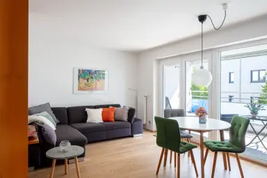 Ferienwohnung Urlaubsglück - Offener Wohn- / Essbereich