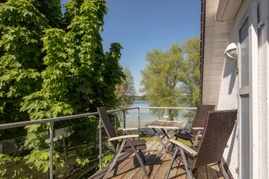 Ferienwohnung Blaupause Reichenau - Heller und freundlicher Wohnraum direkt am Bodensee-Ufer