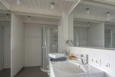 Ferienwohnung Blaupause Reichenau - Heller und freundlicher Wohnraum direkt am Bodensee-Ufer