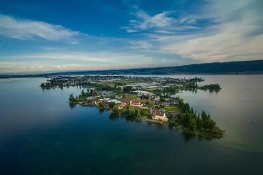 Ferienwohnung Blaupause Reichenau - Heller und freundlicher Wohnraum direkt am Bodensee-Ufer